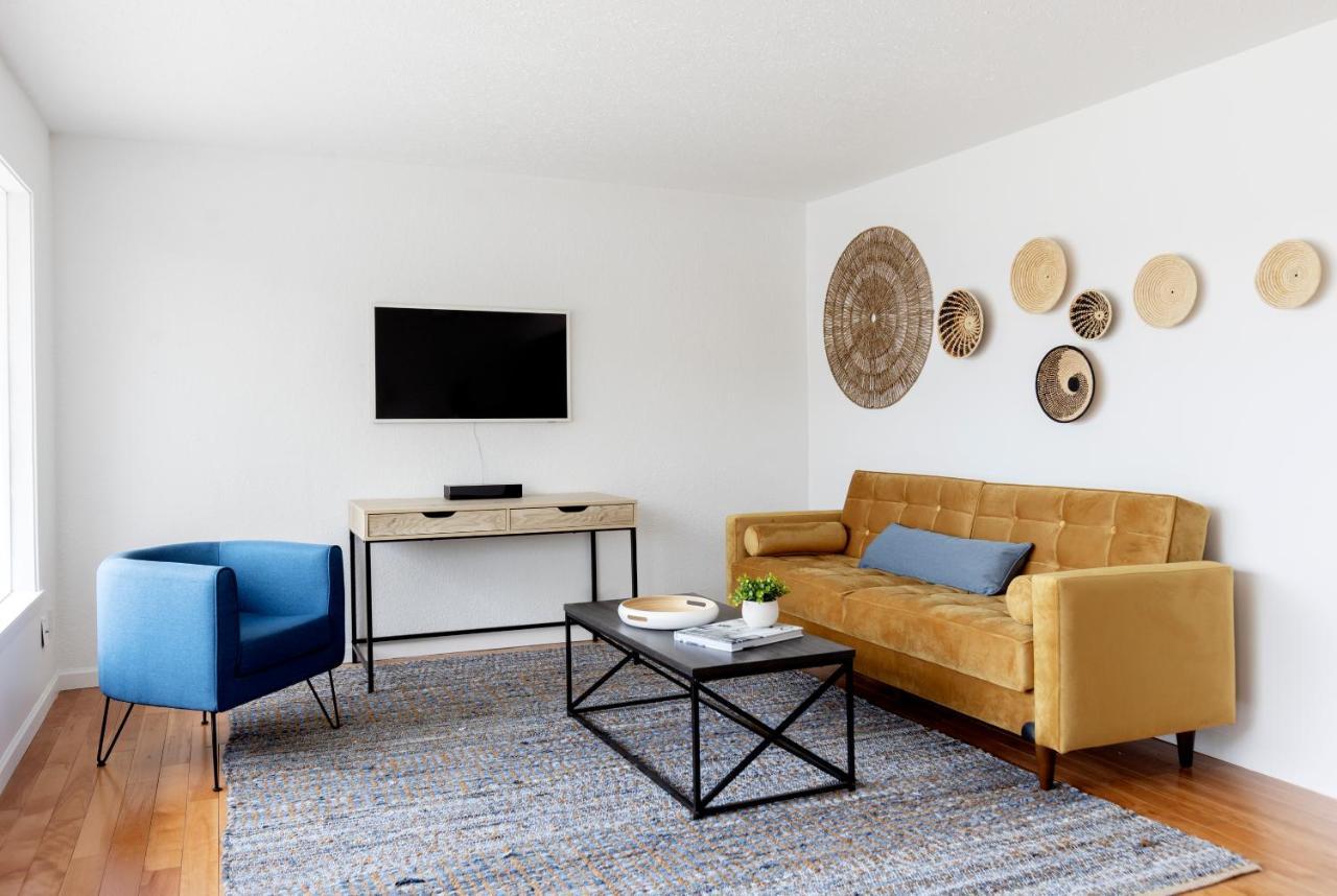 Kettle Valley Motel 4*